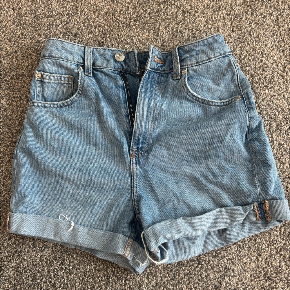 Divided Women’s Size 2 Jean Shorts